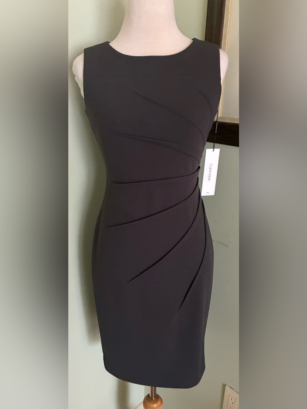 Calvin Klein NEW NWT Sleeveless Sheath Knit Dress Career Cocktail size 2